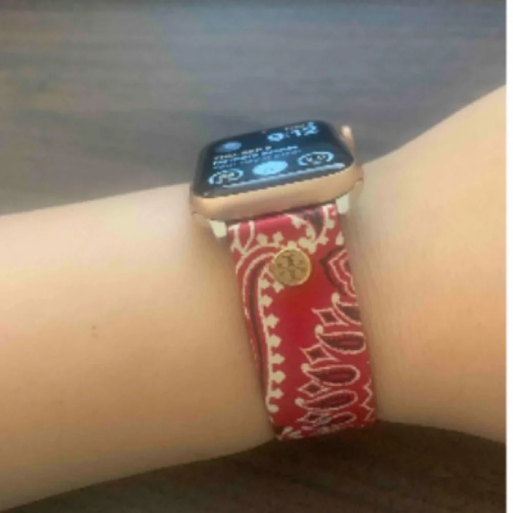 New Tory Burch Red Bandana Apple Watch Leather Strap 38/40/41mm new in box